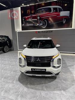 ميتسوبيشي اوتلاندر